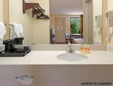 Days By Wyndham Salem North 2*